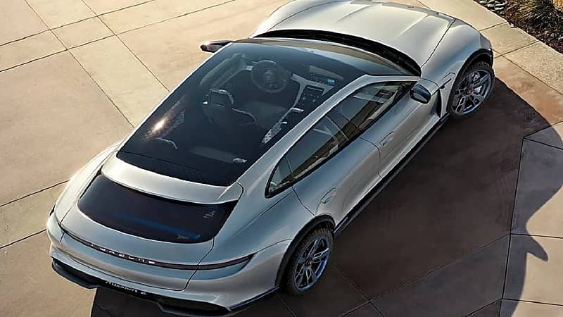 صور تجسسية تكشف عن بورش ماكان 2023 الكهربائية