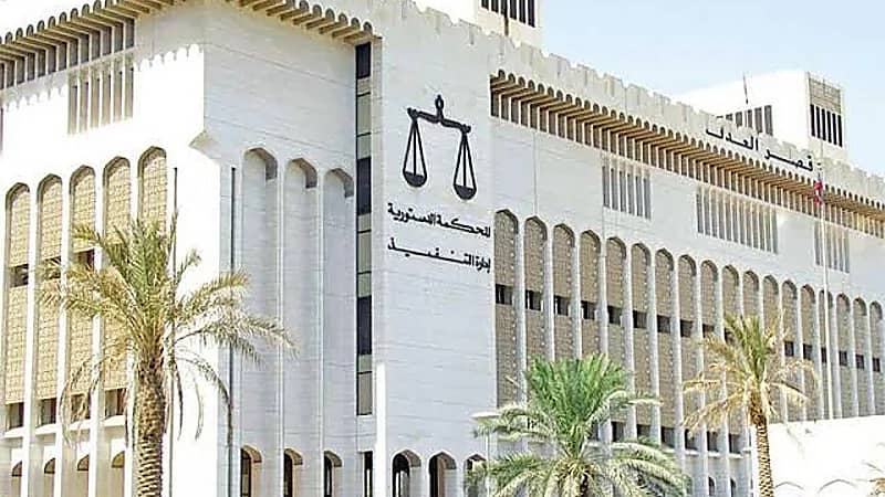 كويتي يقتل زوجته ويقطع جثتها ويوزعها