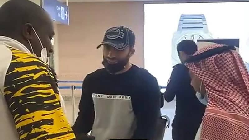 بالفيديو.. لحظة وصول لاعب ‎الاتحاد عبدالرزاق حمدالله إلى جدة