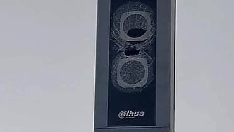 مصر.. القبض على لص أتلف رادار مروري بعدما فشل في سرقته