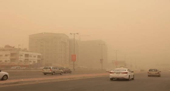 غبار وأتربة على الحدود الشمالية