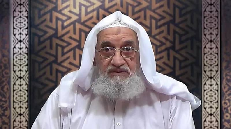 طالبان : لم نعثر على جثة الظواهري بعد مقتله في غارة أمريكية