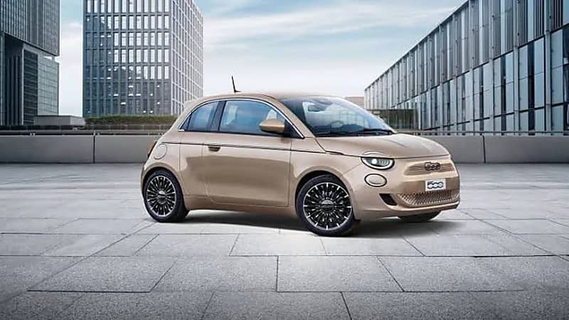 "فيات" تعلن تحولها لكهربائية بالكامل في 2027