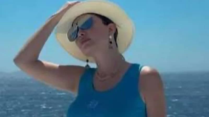 نسرين طافش ترقص برفقة زوجها في الساحل الشمالي