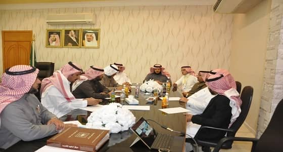 بالصور.. النفيعي يقوم بجولة تفقدية لإدارات النشاط الطلابي والموهوبين