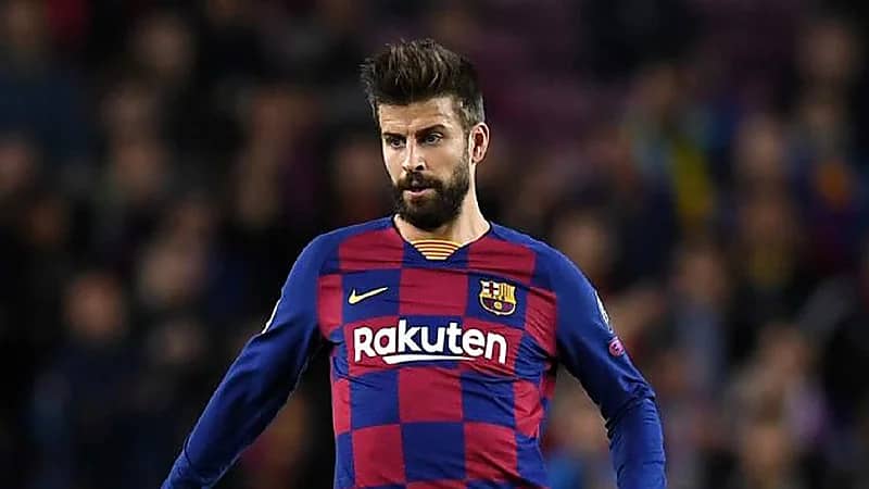 بيكيه : لم أرتدي قميص برشلونة لأحل في المركز الثالث