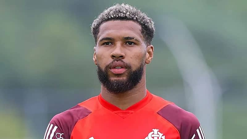 جناح إنترناسيونال على أعتاب الانتقال إلى الريان