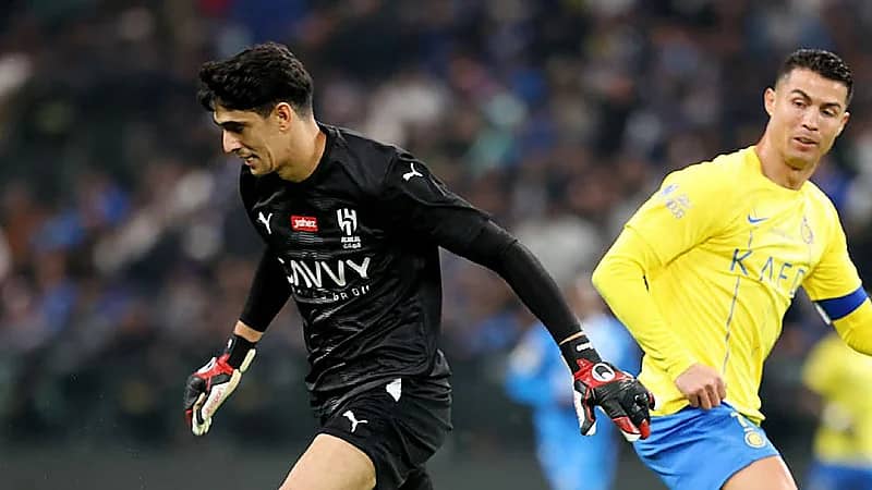 رونالدو يعجز عن فك عقدته أمام ياسين بونو من كأس العالم لموسم الرياض