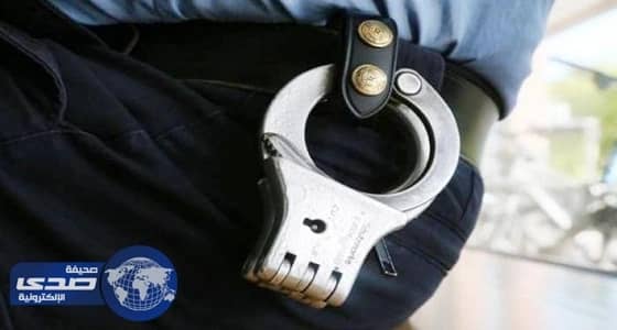 الإطاحة بخمسيني هشّم 24 سيارة في ألمانيا