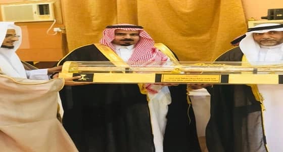 المحافظة والأهالي واعيان " غامد الزناد " بمنطقة الباحة يكرمون " البقيصي "