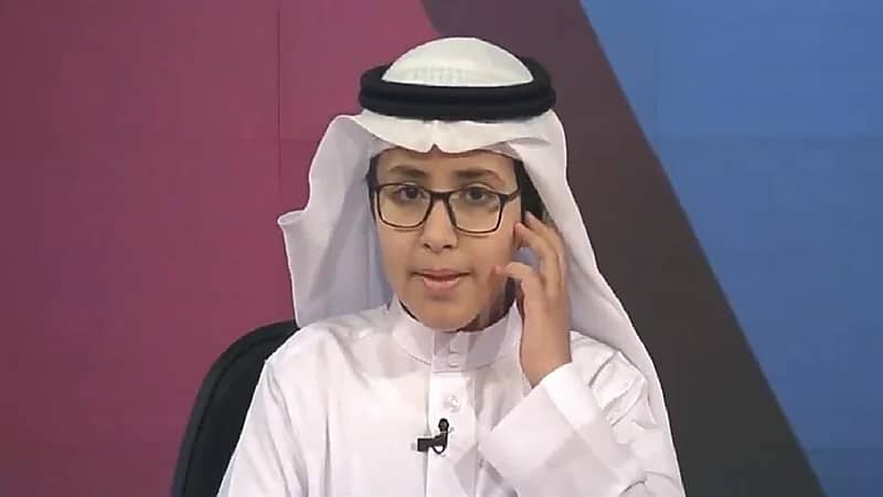 شاهد.. طفل يأخذ مكان مذيع الراصد ويقدم فقرات حوارية مثيرة