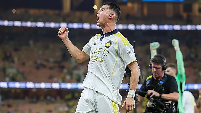 جيسوس يبعد رونالدو وويسلي عن مواجهة الزوراء