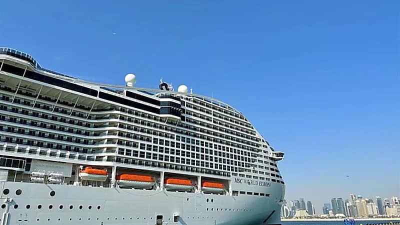 وصول أول فندق عائم إلى الدوحة لاستضافة جمهور المونديال