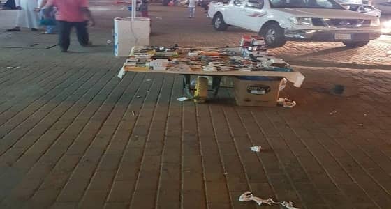 بالصور.. مصادرة عدد من عربات الباعة الجائلين المخالفة بأبو عريش