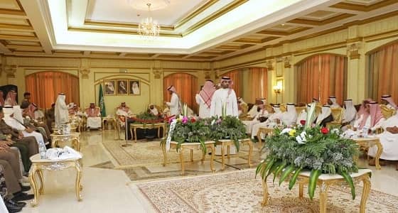 بالفيديو.. نائب أمير مكة يبدأ جولته في " قنفذه " .. ويستمع لشكاوى الأهالي