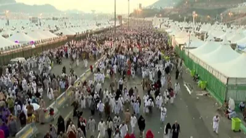 النيابة الأردنية توقف 28 شخصًا وتتهمهم بالاحتيال لأداء الحج دون تصريح