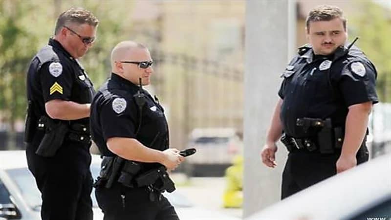 الشرطة الأمريكية تقتل مسلحًا بعد إطلاقه النار