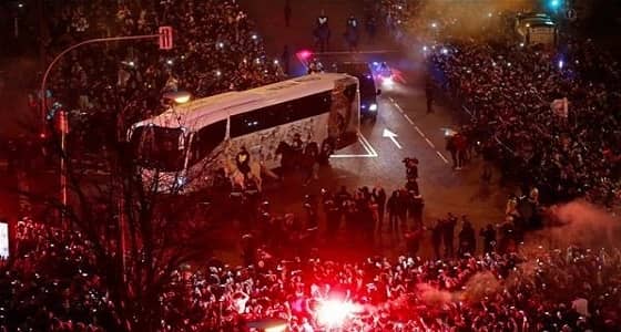 بالصور.. شرطة مدريد تشكل دروعًا قبل مواجهة سان جيرمان