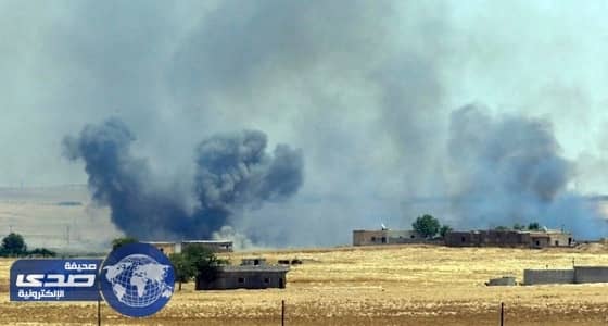 إنزال أمريكي جوي على الرقة.. ومقتل 33 نازحا في قصف لطائرات التحالف الدولي