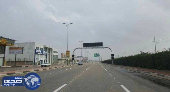 أمانة الأحساء تؤكد أن الطرق الرئيسية في الهفوف والمبرز « سالكة »