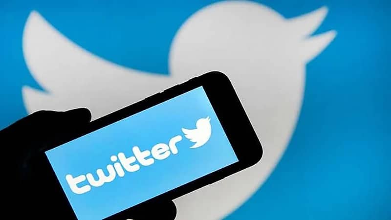 خطوات إزالة التغريدات من جدول "تويتر" الزمني