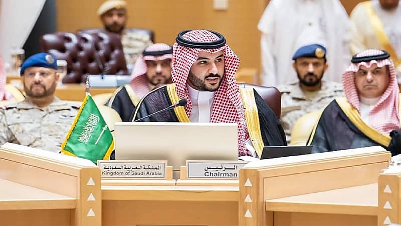وزير الدفاع: نسعى جميعًا لرفع مستوى العمل الدفاعي الخليجي المشترك