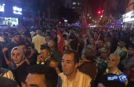 بالفيديو..سعوديون يوثقون مشاهد الإنقلاب العسكرى بتركيا