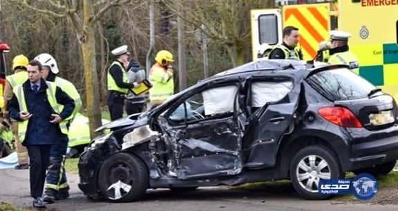 بالفيديو.. تصادم حافلة مدرسية بسيارة في أشارة مرور بأمريكا