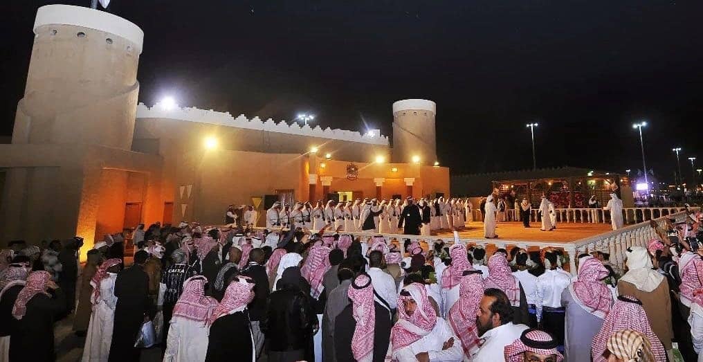 بالصور..الأجواء التراثية والحرف اليدوية تجذب زوار مهرجان الجنادرية31