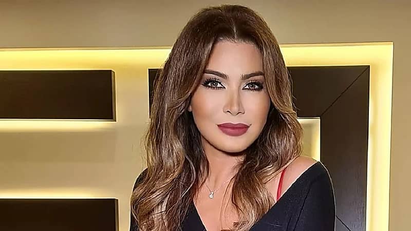 شاهد.. فتاة روسية تدعى نسبها لـ نوال الزغبي