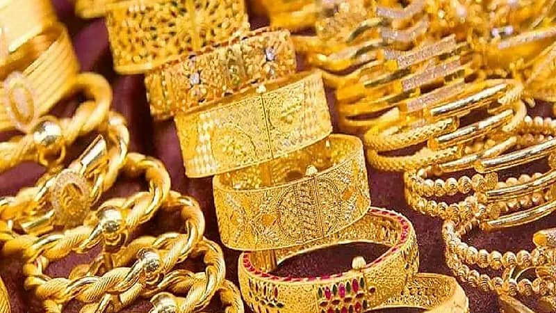 بالفيديو.. ضبط 7 شقق سكنية حولتها عمالة وافدة لمعامل لصياغة المعادن الثمينة بالأحساء