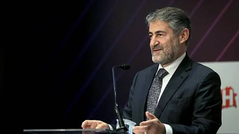 شاهد.. وزير المالية التركي يتهرب من توضيح سبب تدهور الاقتصاد بطريقة مثيرة للسخرية 