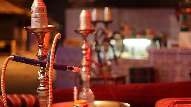 موعد تطبيق الغرامة المالية على من يقدم الشيشة دون تصريح