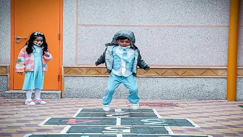 بالصور.. 17 نشاطاً في المدارس تعيد الحيوية والتفاعل لطلبة الابتدائي ورياض الأطفال