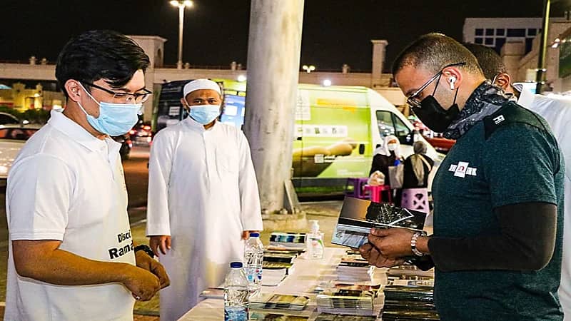 "السيارة الدعوية" تساهم في إعلان 105 أجنبيا إسلامهم في الخبر