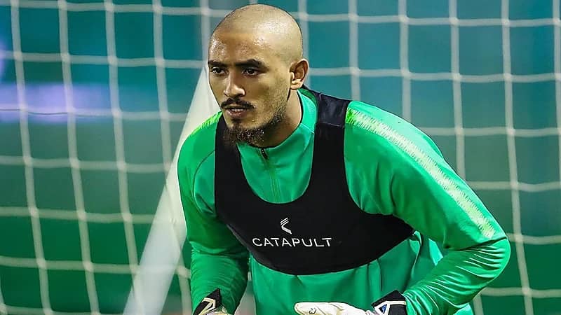 الشباب يستعين بـ"القرني" في مواجهة الهلال