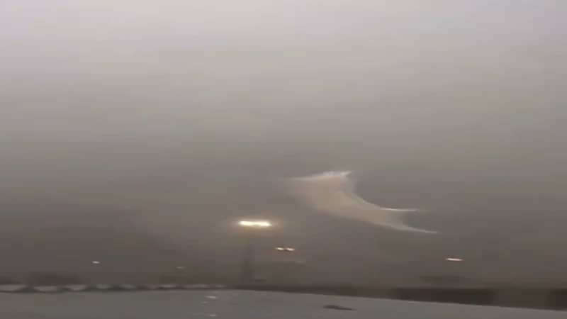 شاهد.. شدة العواصف التي تعرضت لها شرق أملج