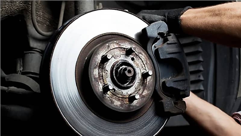 4 مزايا لنظام الـ EBD بفرامل السيارة