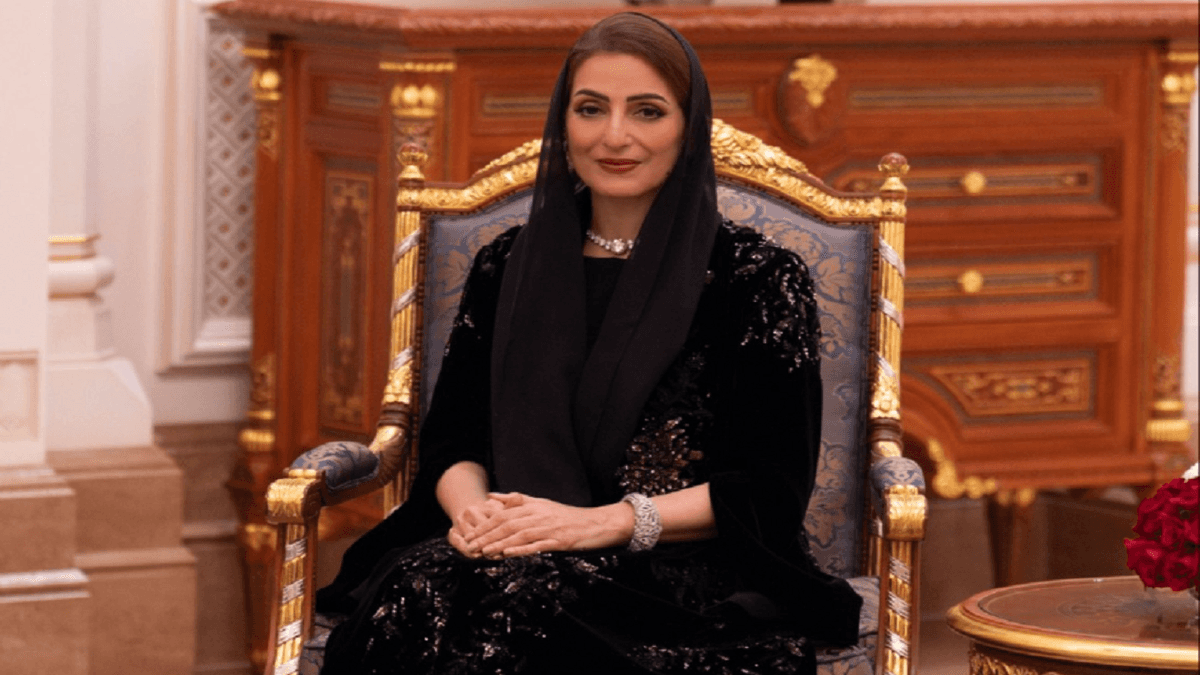 السيدة الجليلة تتلقى هدية فاخرة من حرم الرئيس التركي.. صور