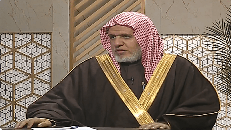 بالفيديو.. الشبل يوضح حكم المسح على الجوارب التي بها ثقوب