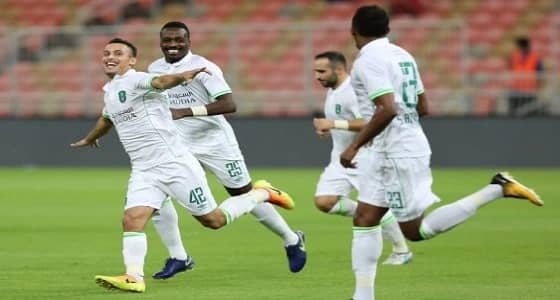 بالصور.. الهلال يؤدي تدريباته المسائية
