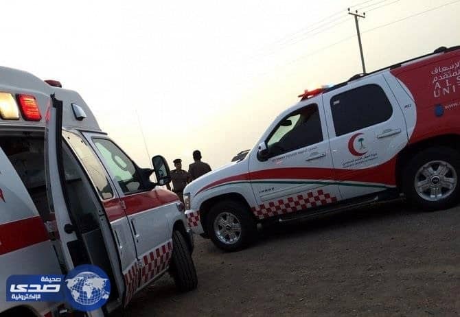 إصابة 14 اندونيسيا اثر انكفاء حافلة بالقصيم