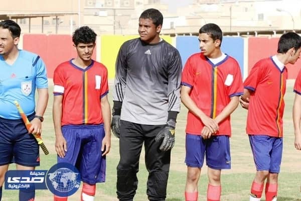 واقعة غريبة في مباراة الحزم والدرعية بدوري الشباب