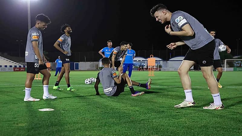 الهلال يستأنف تدريباته ويحدد مدة غياب "كنو"