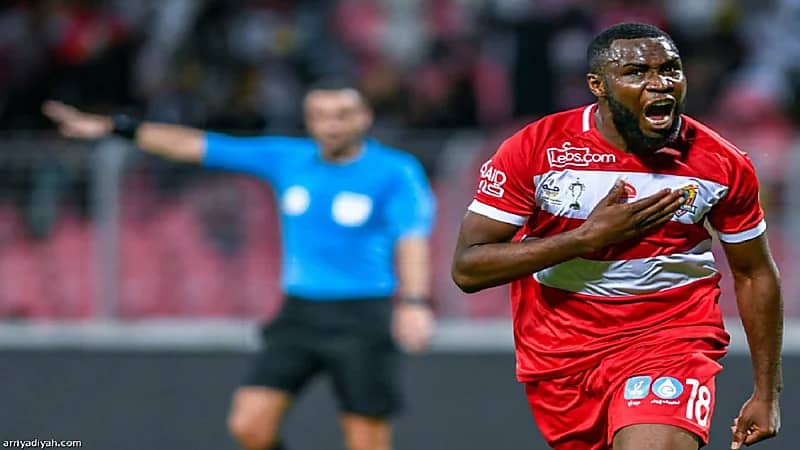 الوحدة يتلقى عروضًا من 3 أندية لضم يوسف نياكاتي