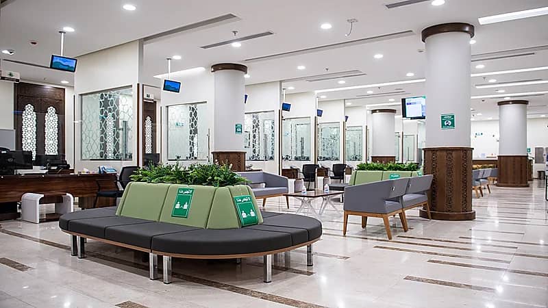 استئناف العمل بمركز الخدمات الحكومية الشامل بالمدينة المنورة (صور)