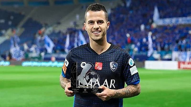 الهلال يودع "جيوفينكو" بتكريمه غدًا