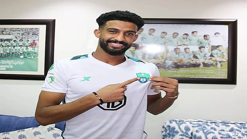 فهد الحمد يغادر التعاون وينضم رسميًا للأهلي