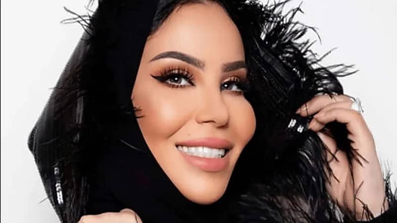 شمس الأسطورة تكشف سر نشر صورتها بدون حجاب 