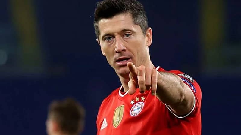 ليفاندوفسكي: مصمم على الرحيل عن بايرن ميونخ وأرفض التصعيد